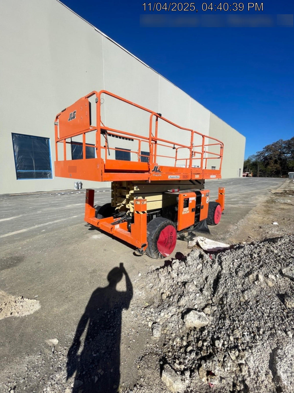 2020 JLG 430LRT