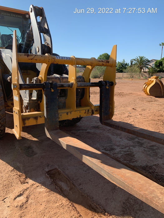 2020 JOHN DEERE 96" Loader Fork Carriage - John Deere