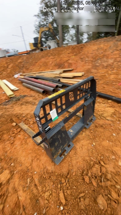 2025 SOLESBEE 48" Pallet Forks - Solesbee