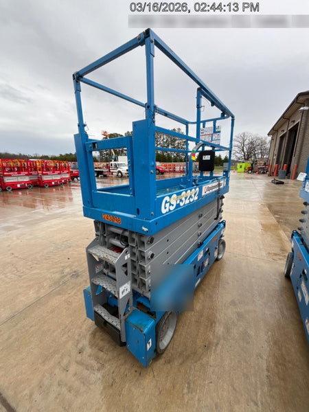 2022 GENIE GS-3232