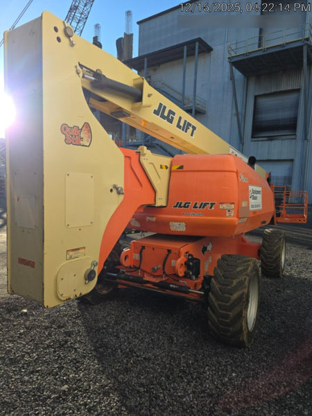 2020 JLG 800AJ