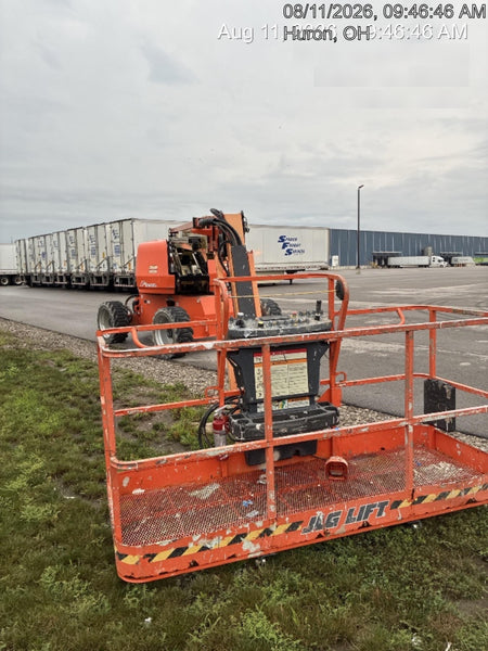 2022 JLG 660SJ