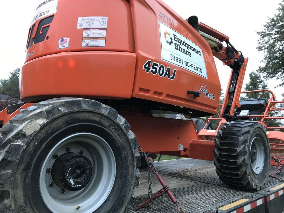 2019 JLG 450AJ