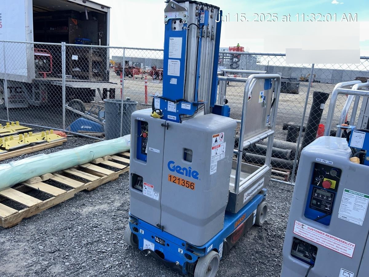 2020 GENIE GR-20