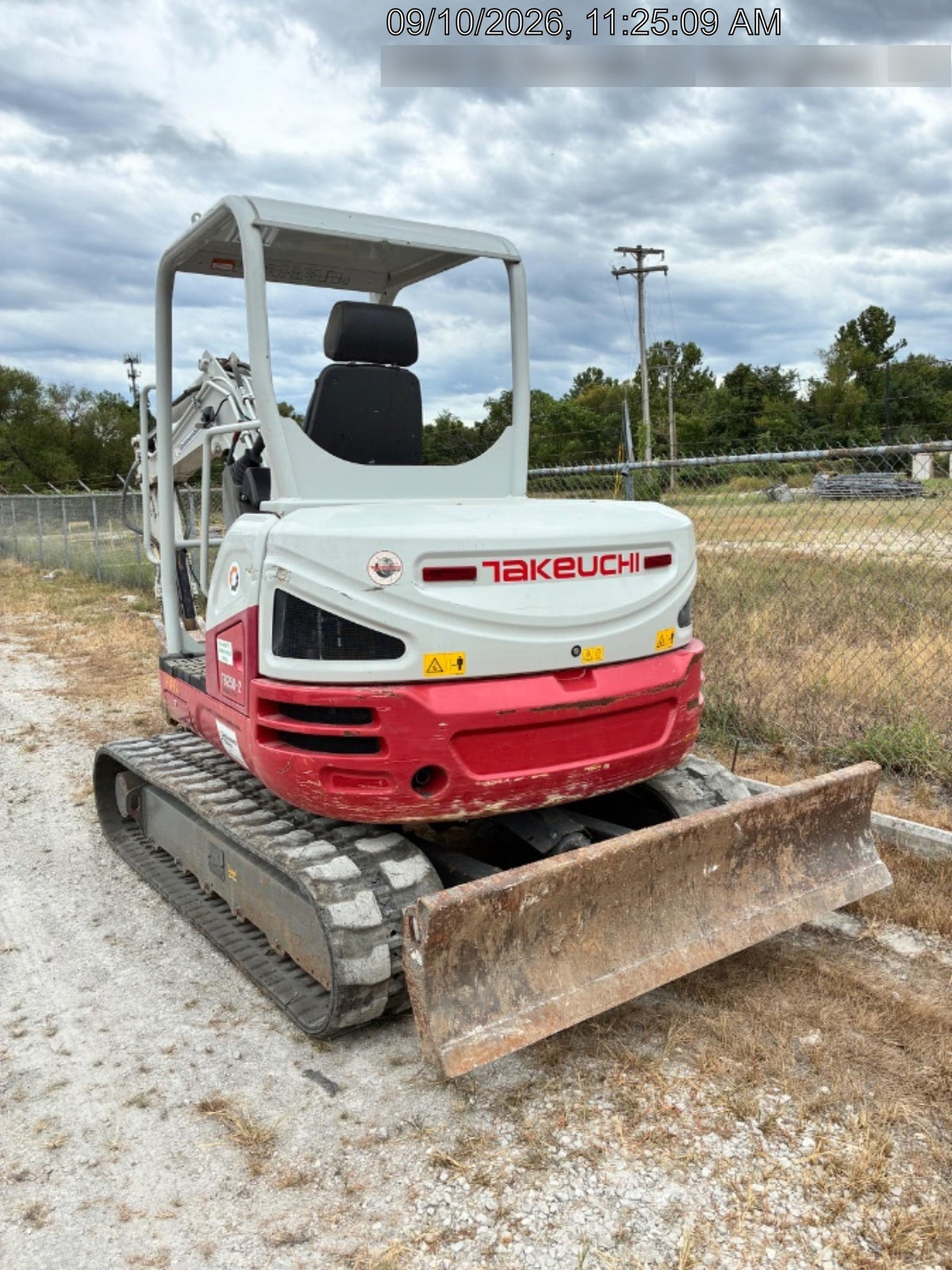 2022 TAKEUCHI TB250-2R