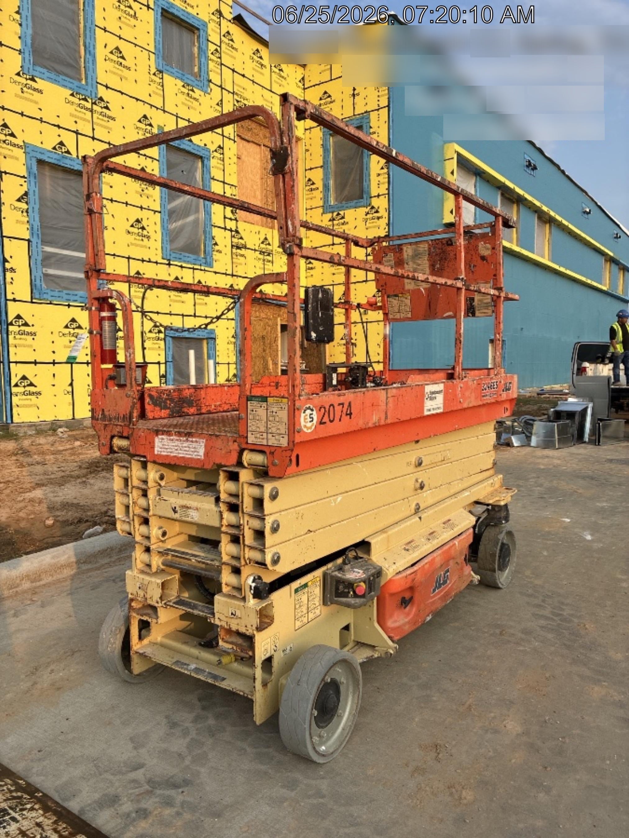 2016 JLG 3246ES