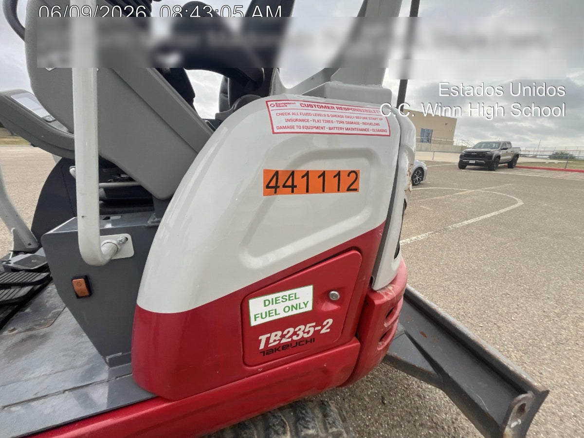 2024 TAKEUCHI TB235-2R