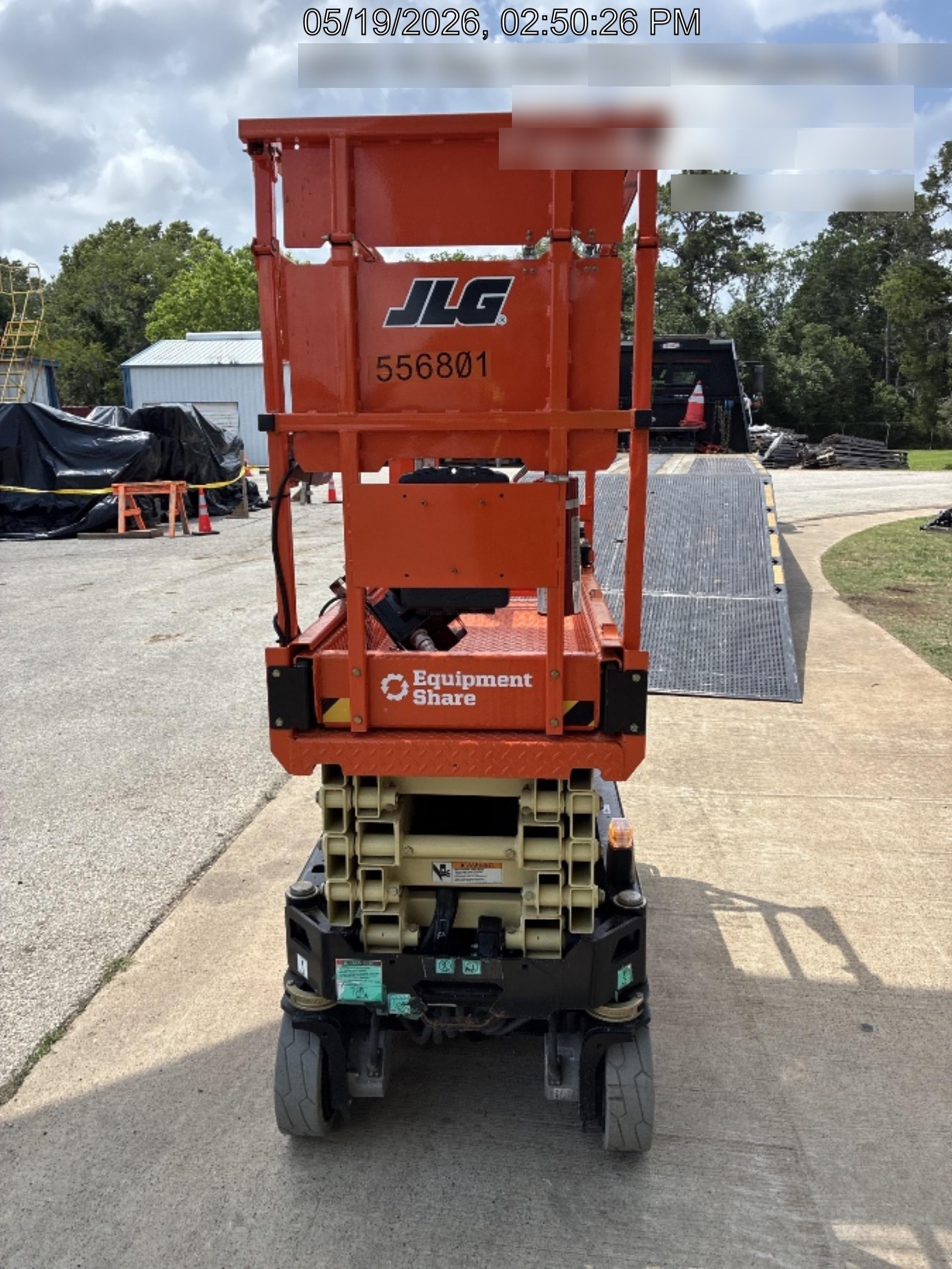 2025 JLG ES1932