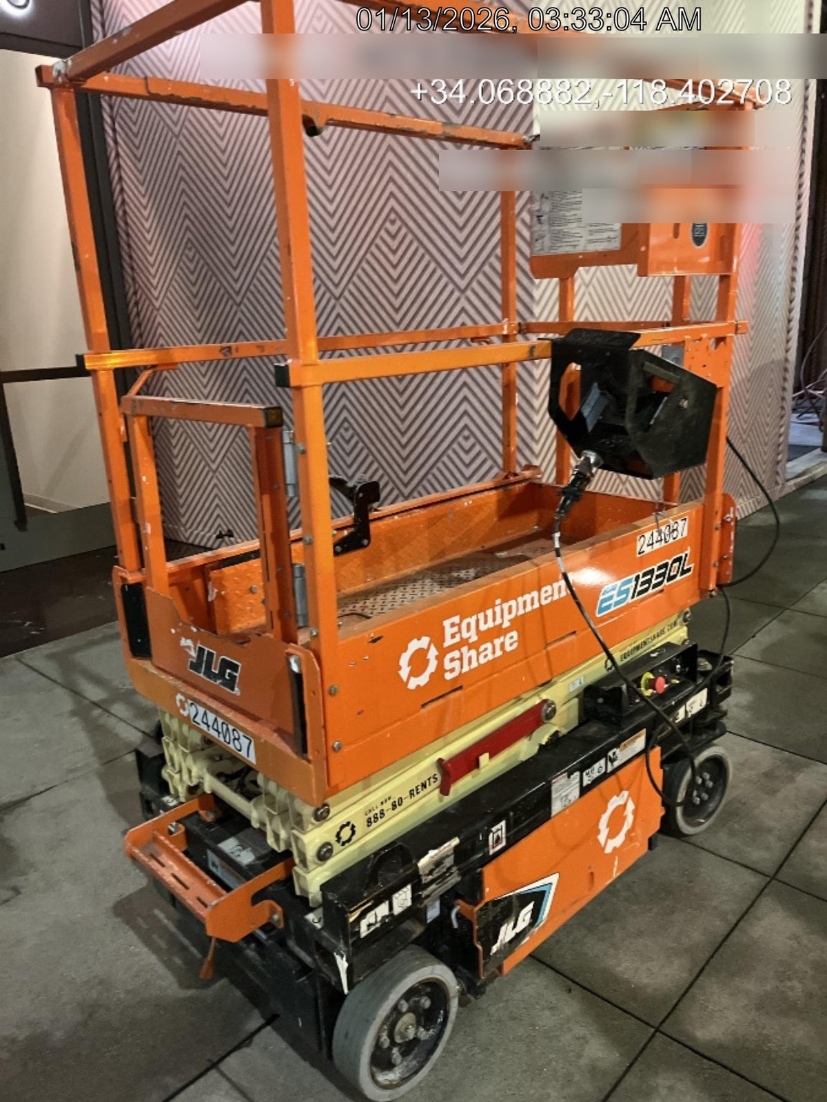 2022 JLG ES1330L