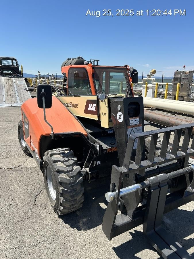 2025 JLG 519
