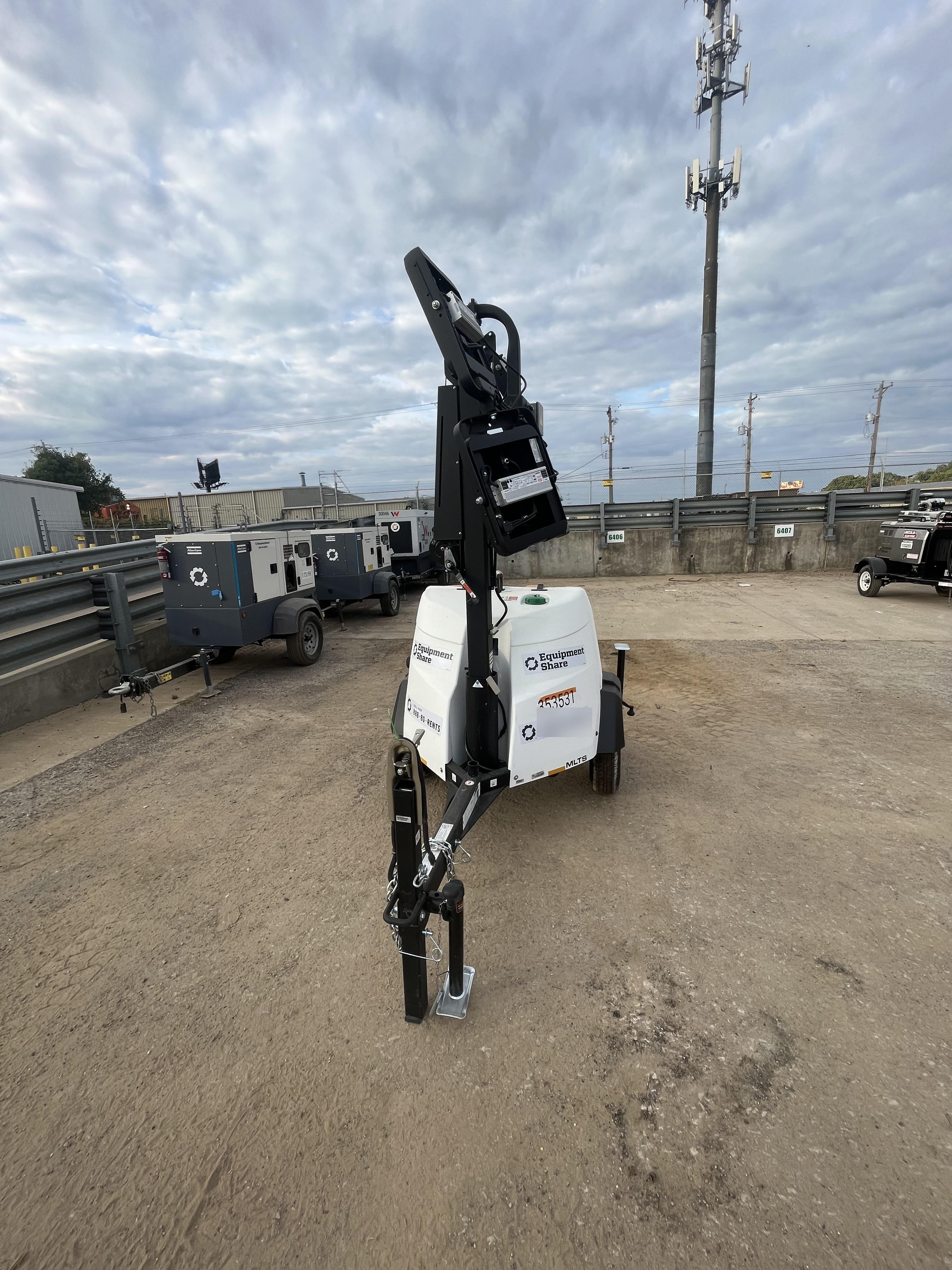 2023 Generac MLT2 Diesel, Flex Switch 120V Input, Powerzone Controller, (4) 320W LED Lights, 4kW Generator, 39.9 Gal Fuel Tank, 2" Ball, T3