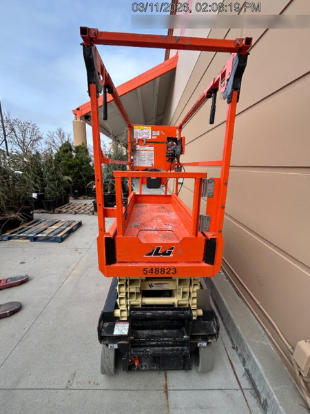 2025 JLG ES1932