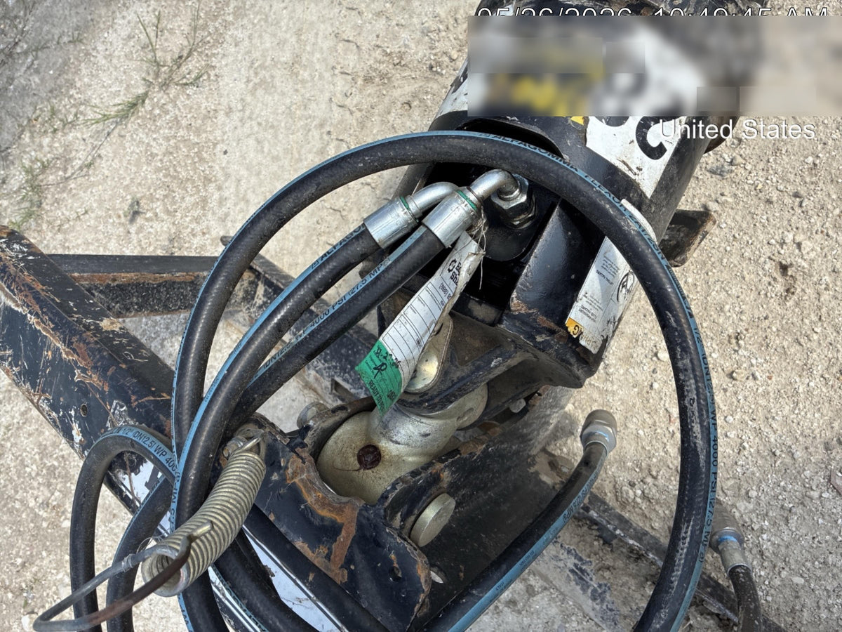 2023 AUGER TORQUE 3300-30