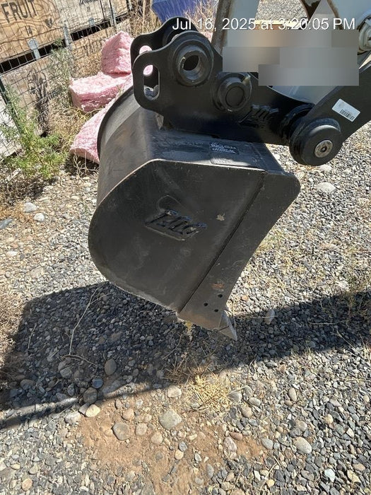 2025 TAKEUCHI 24" Bucket Takeuchi