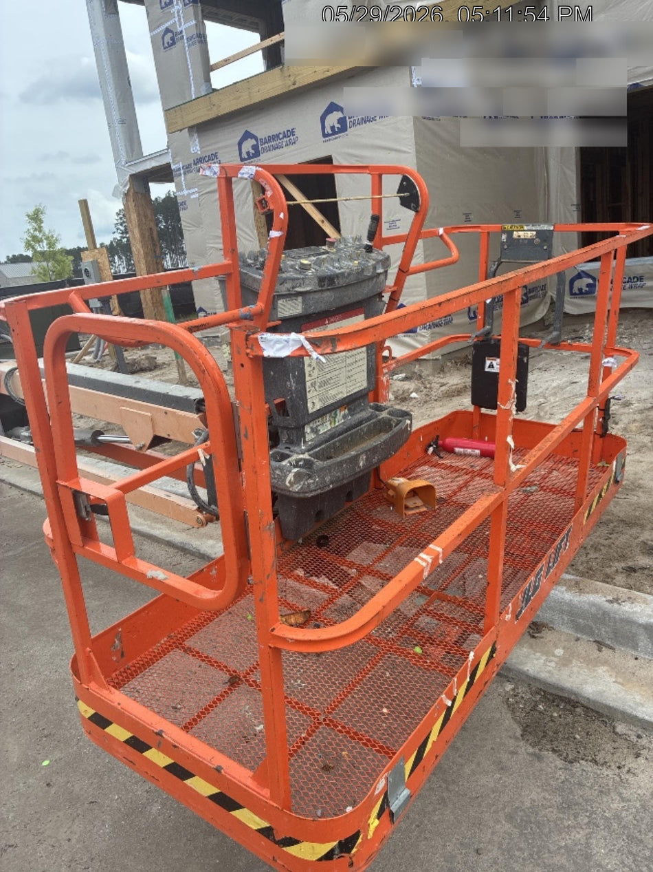 2022 JLG 660SJ