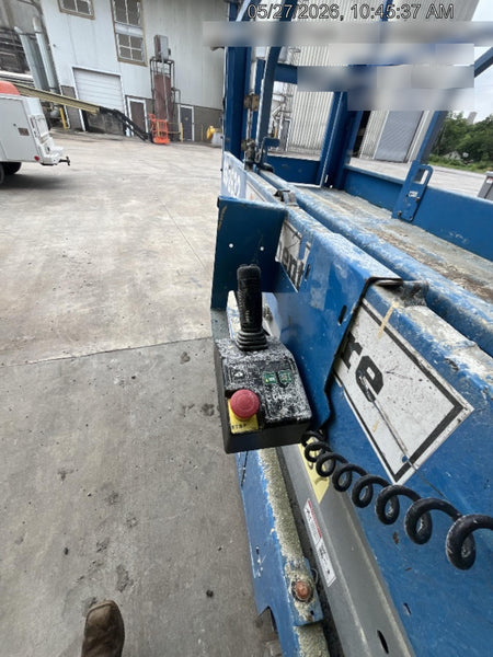 2019 Genie GS-2632 Folding rails with half height swing gate