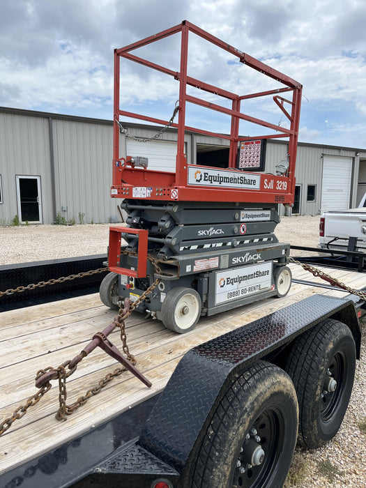 2023 LOADTRAIL Tilt-Deck Rental Trailer