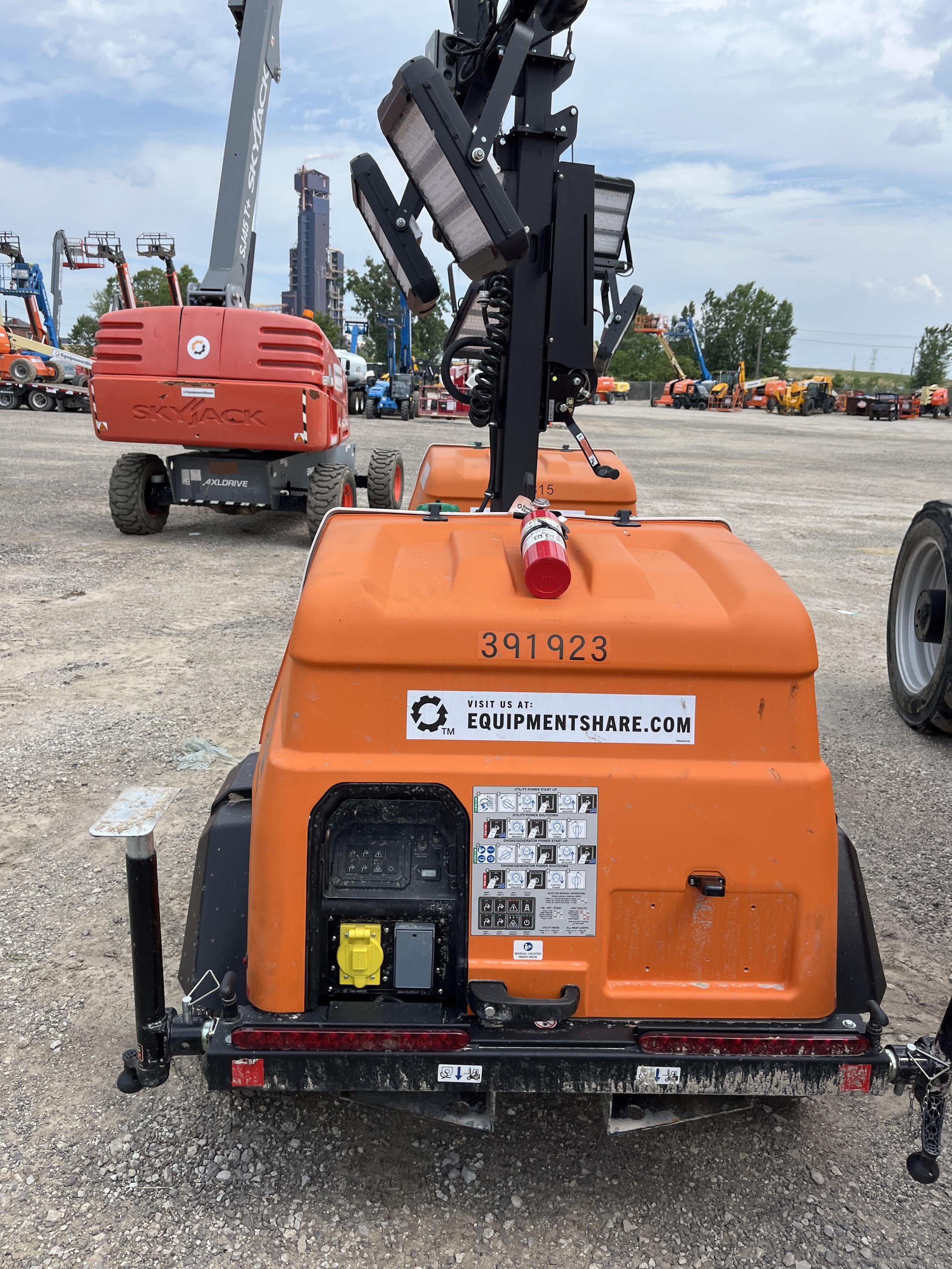 2024 Generac MLT2 Diesel, Flex Switch 120V Input, Powerzone Controller, 
(4) 320W LED Lights, 4kW Generator, 39.9 Gal Fuel Tank, 2" Ball, T3