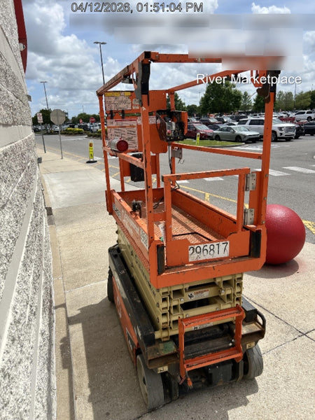 2023 JLG ES1932