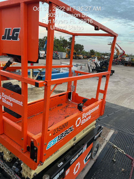 2022 JLG ES1330L