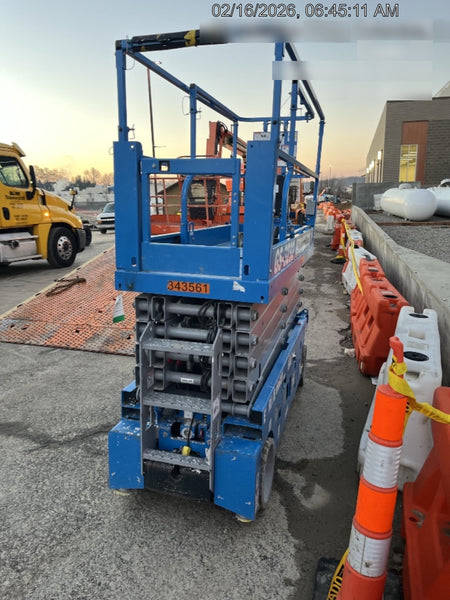 2023 GENIE GS-3232
