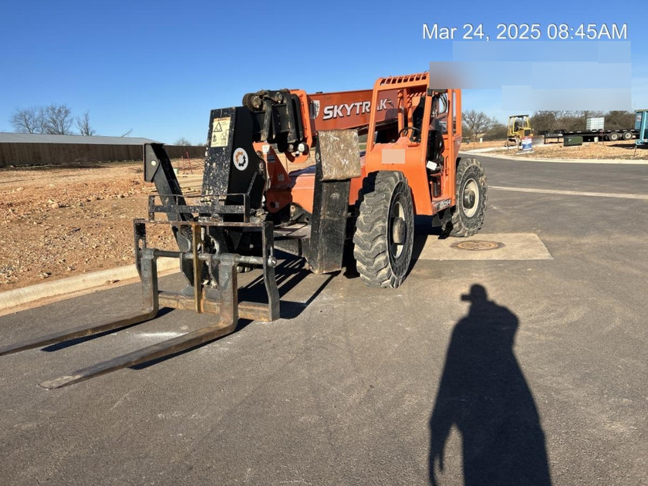 2018 Skytrak 10054 Skytrak 10054 10K Telehandler w/Open ROPS Solid Tires, LED Work Lights, Rotating Beacon, 60" Carriage/60" Forks