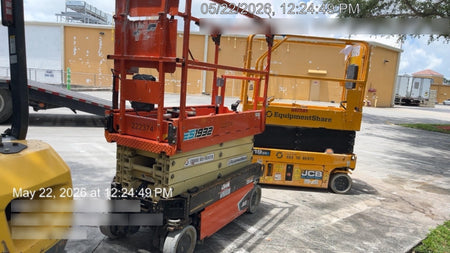 2022 JLG ES1932