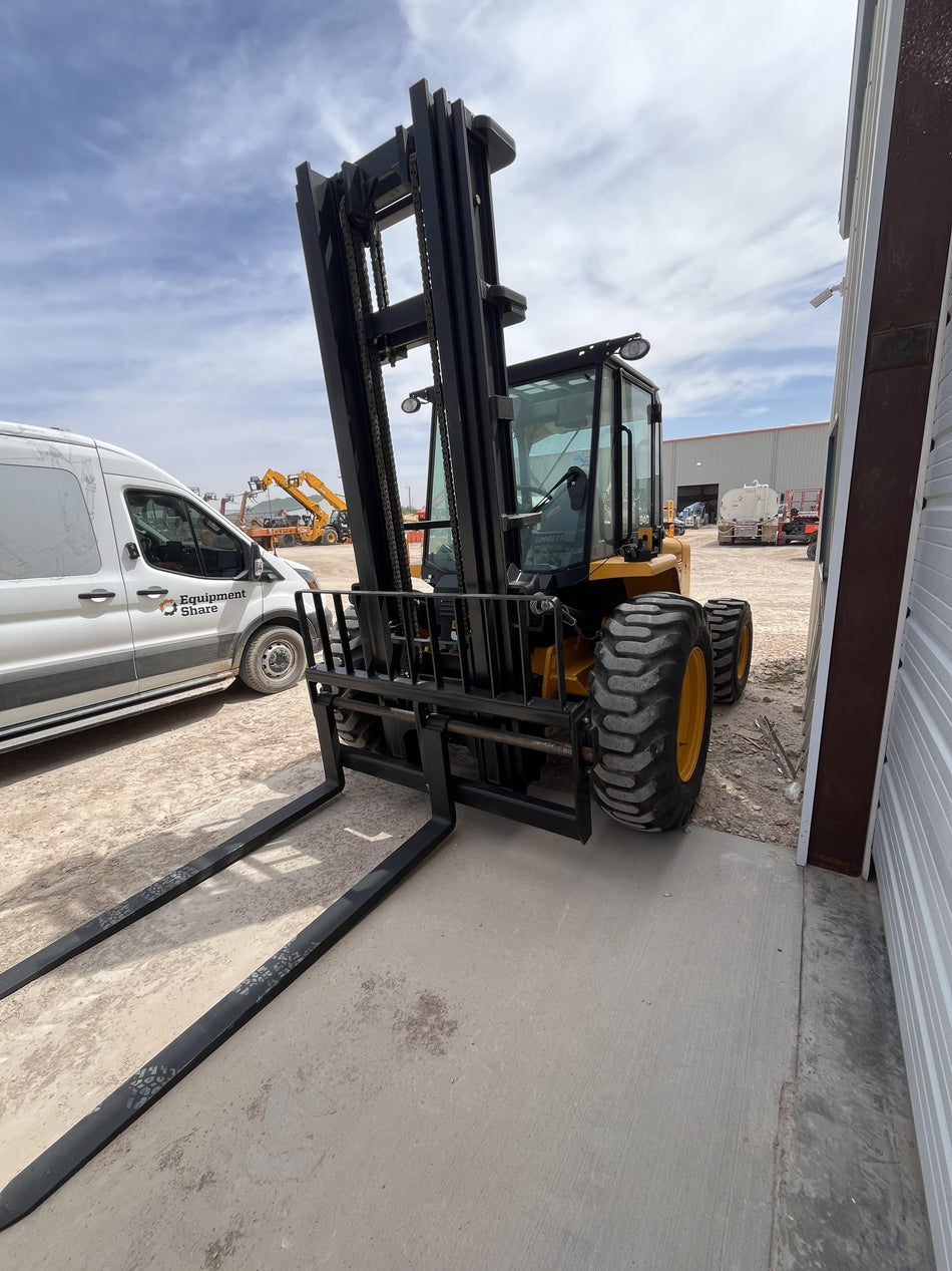 2025 JCB 940-4