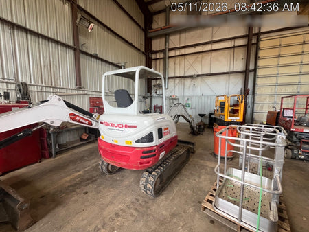 2022 TAKEUCHI TB235-2R