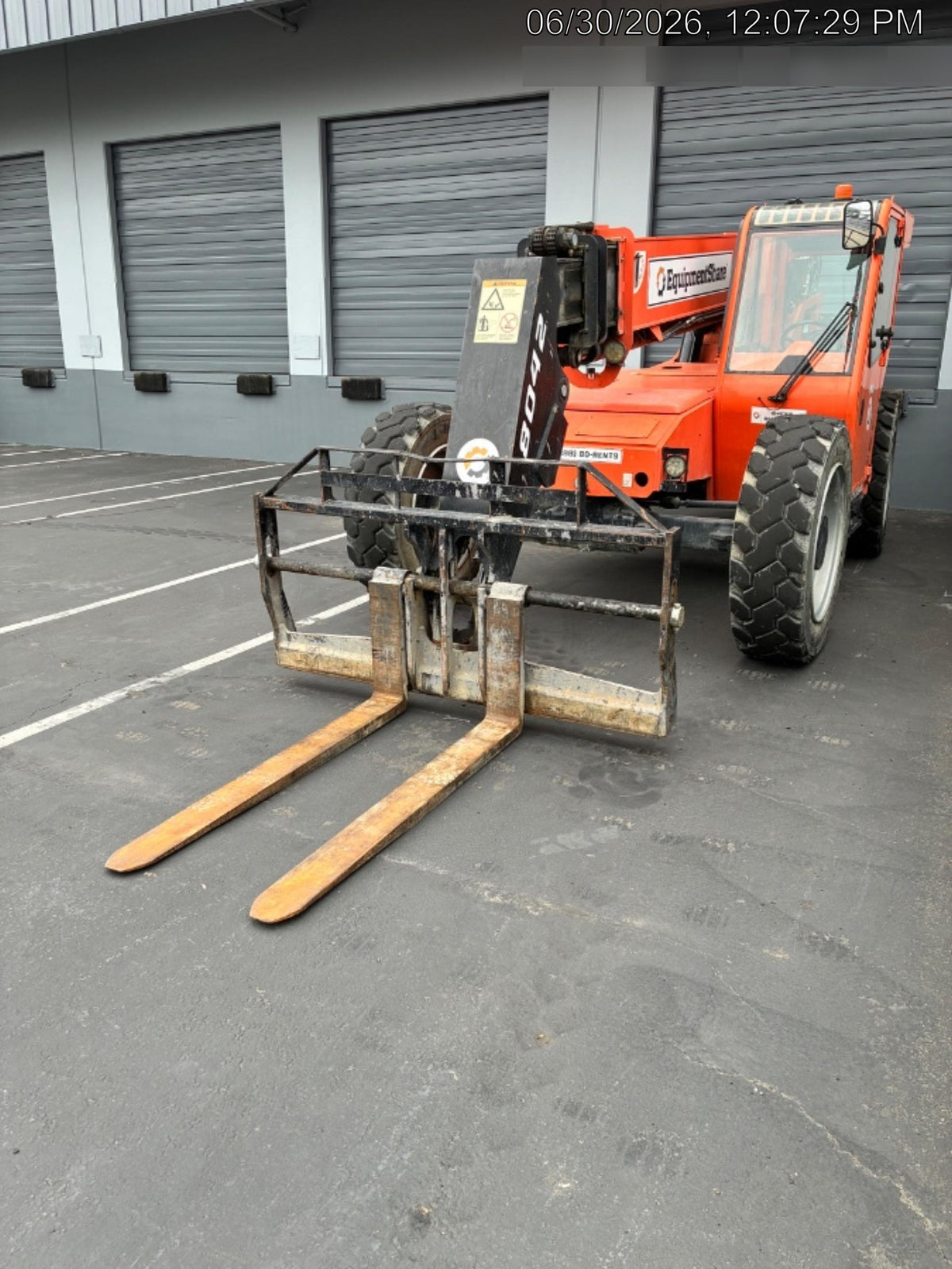 2022 SKYTRAK 8042