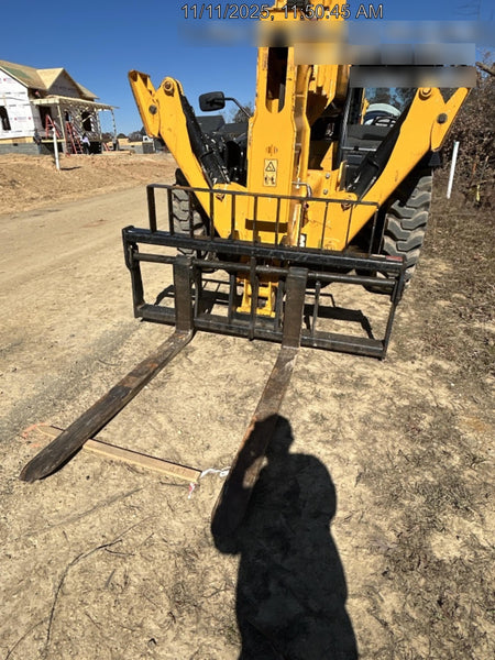 2023 JCB 510-56