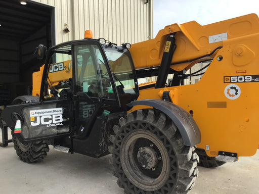 2019 JCB 509-42 Cab/Heat/Air, 74 HP, Solid Tires, STD Worklight, Beacon, Aux Hydraulics, Lifting Eye, Back up Alarm w/66" Carriage/60" Forks