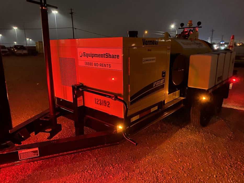 2021 Vac-Tron LP573XDT 500 Gallon Debris Tank w/ Hydraulic Tilt, two (2) 100 Gallon Water Tanks, Low Profile Torsion Axles (12,000 GVWR)