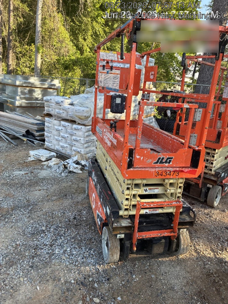 2023 JLG ES1932