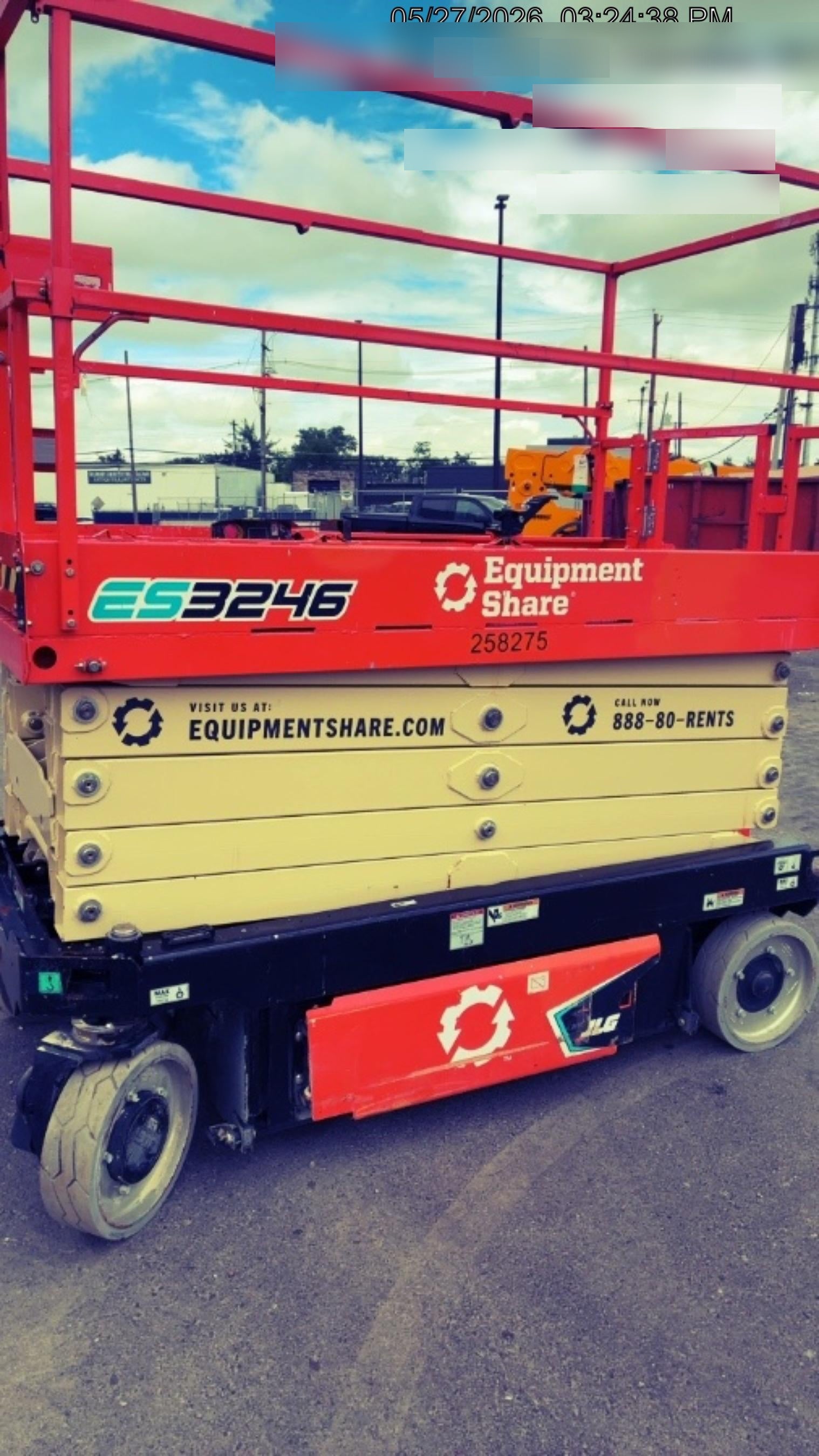 2022 JLG ES3246
