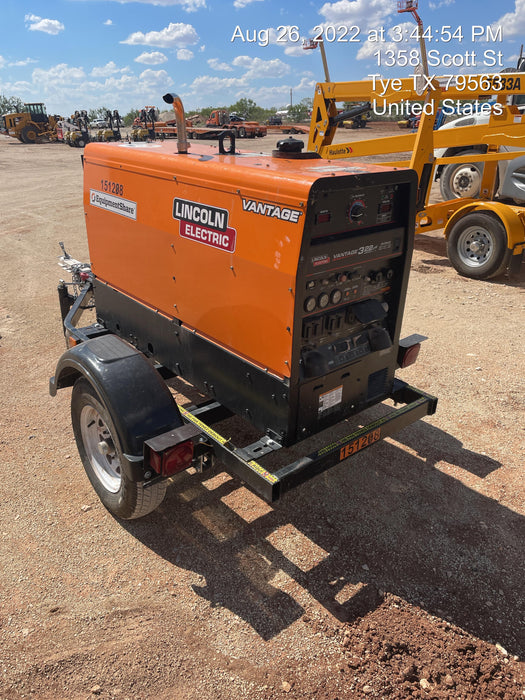 2021 Lincoln Electric Vantage 322 Vantage 322 Ready Pak 3 w/ Telematics & Decals, ORANGE (includes trailer, cable rack, fender light kit)