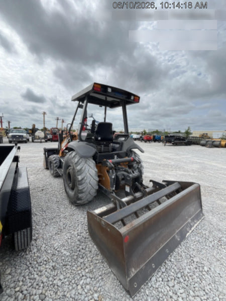 2022 CASE 570N EP