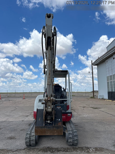 2023 TAKEUCHI TB235-2R
