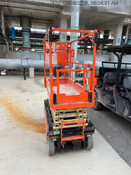 2021 JLG ES1932