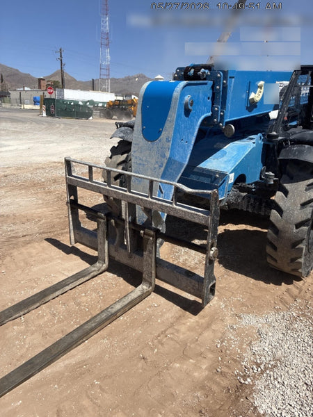 2018 Genie GTH-844 Genie GTH-844 w/ROPS, Work Lights, Solid Tires, RH Cab Mesh, Beacon, 60" Carriage and Forks