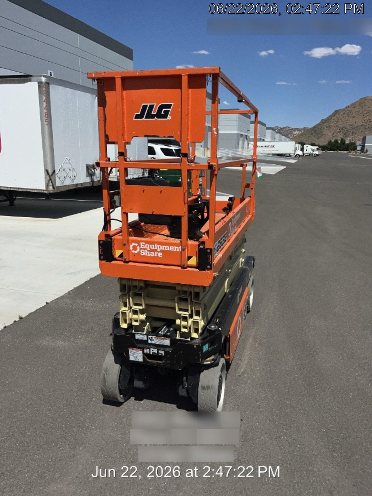 2022 JLG ES2632