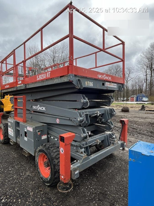 2018 SKYJACK SJ9250 RT