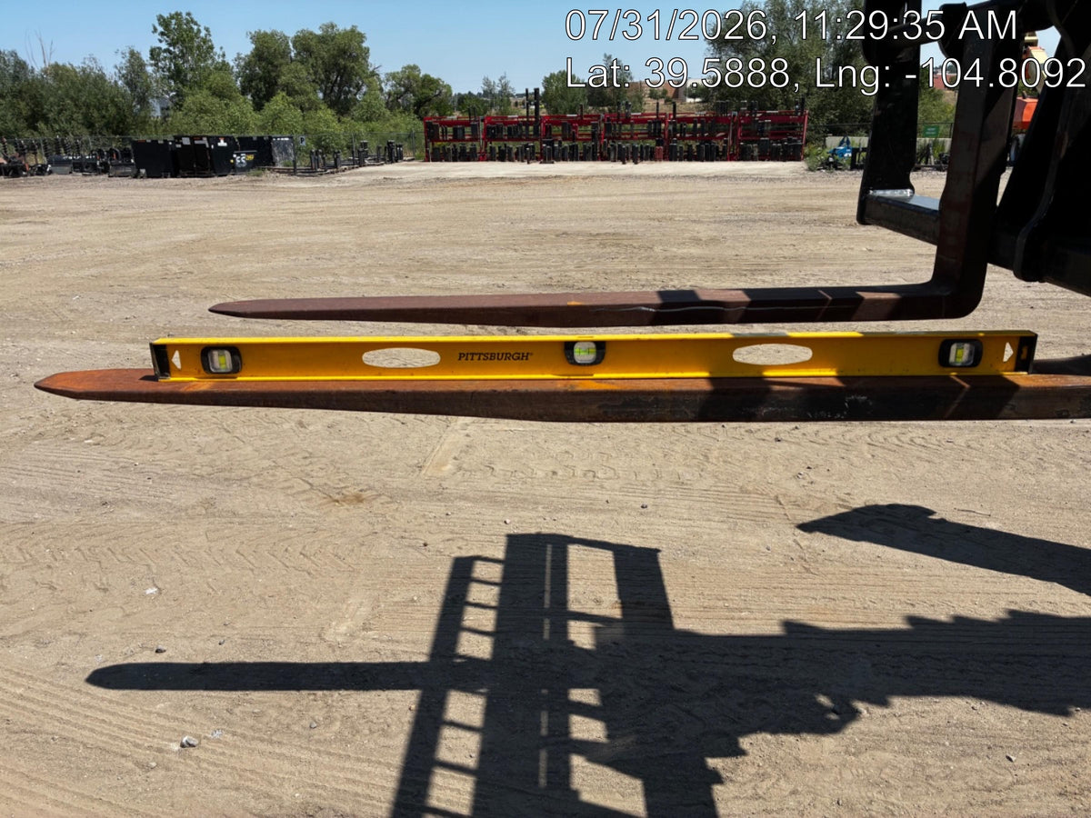 2018 Skytrak 10054 JLG Skytrak 10054, Solid Tires (shipping-Boss), CAB, Beacon and Work Light Package