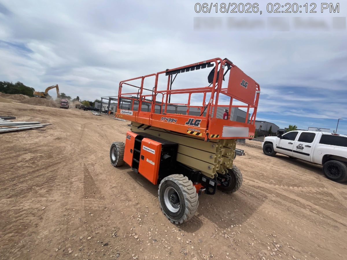 2022 JLG 4394RT