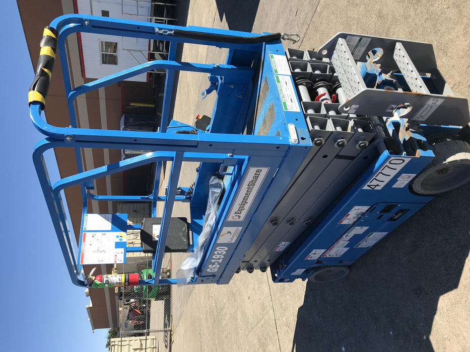 2019 Genie GS-1930 Fixed Rails with Chain Entry