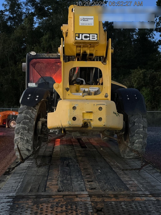 2019 JCB 512-56 Enclosed Cab, 109 HP, Solid Tires, Worklights, Beacon, Aux Hydraulics, Lifting Eye w/60" Carriage/60" Forks