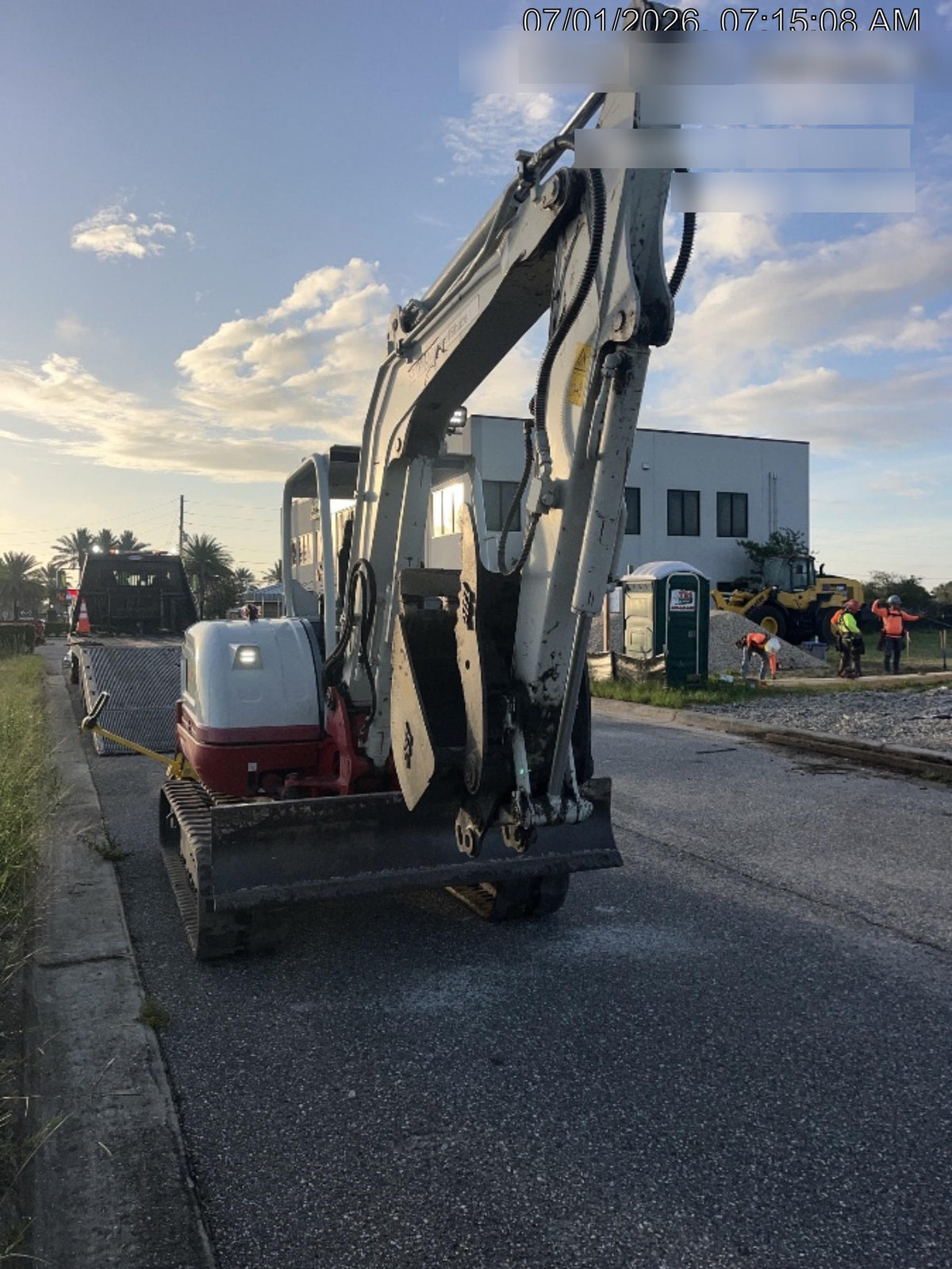 2023 TAKEUCHI TB250-2R