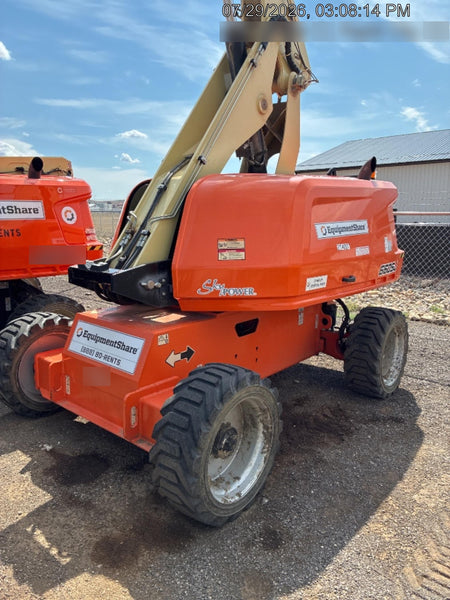 2022 JLG 660SJ