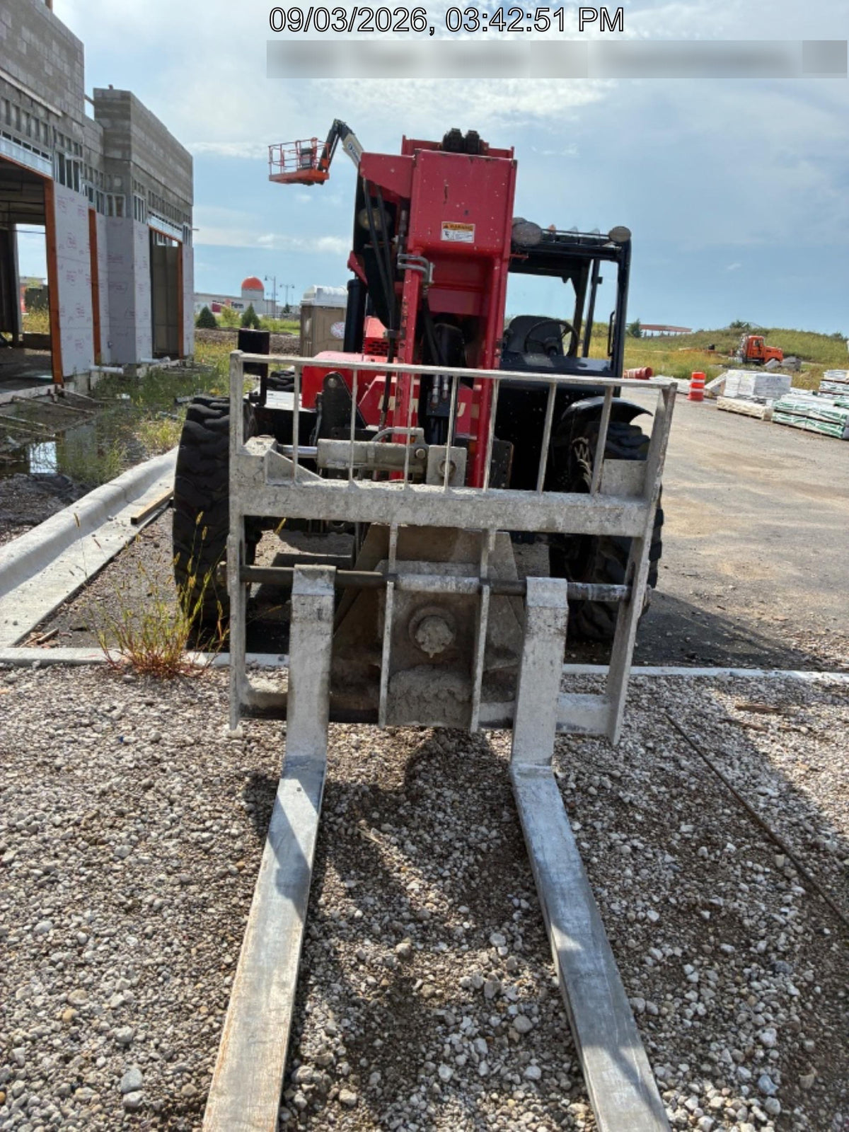 2020 MANITOU MTA8044
