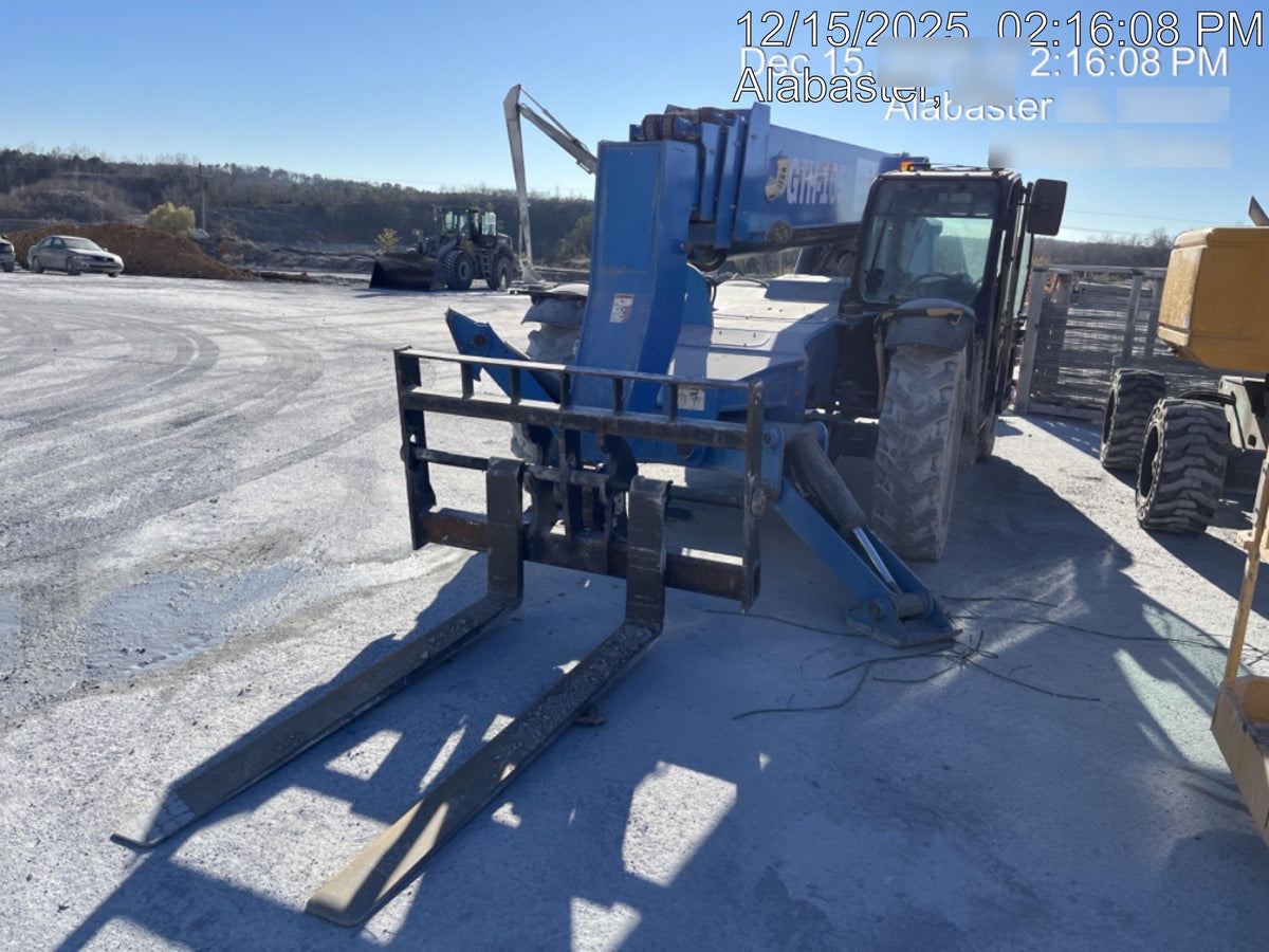 2019 Genie GTH-1056 Cab/Heat/AC, Solid RT Tires, LED Work Lights, Beacon 60" QA Carriage, 60" Forks